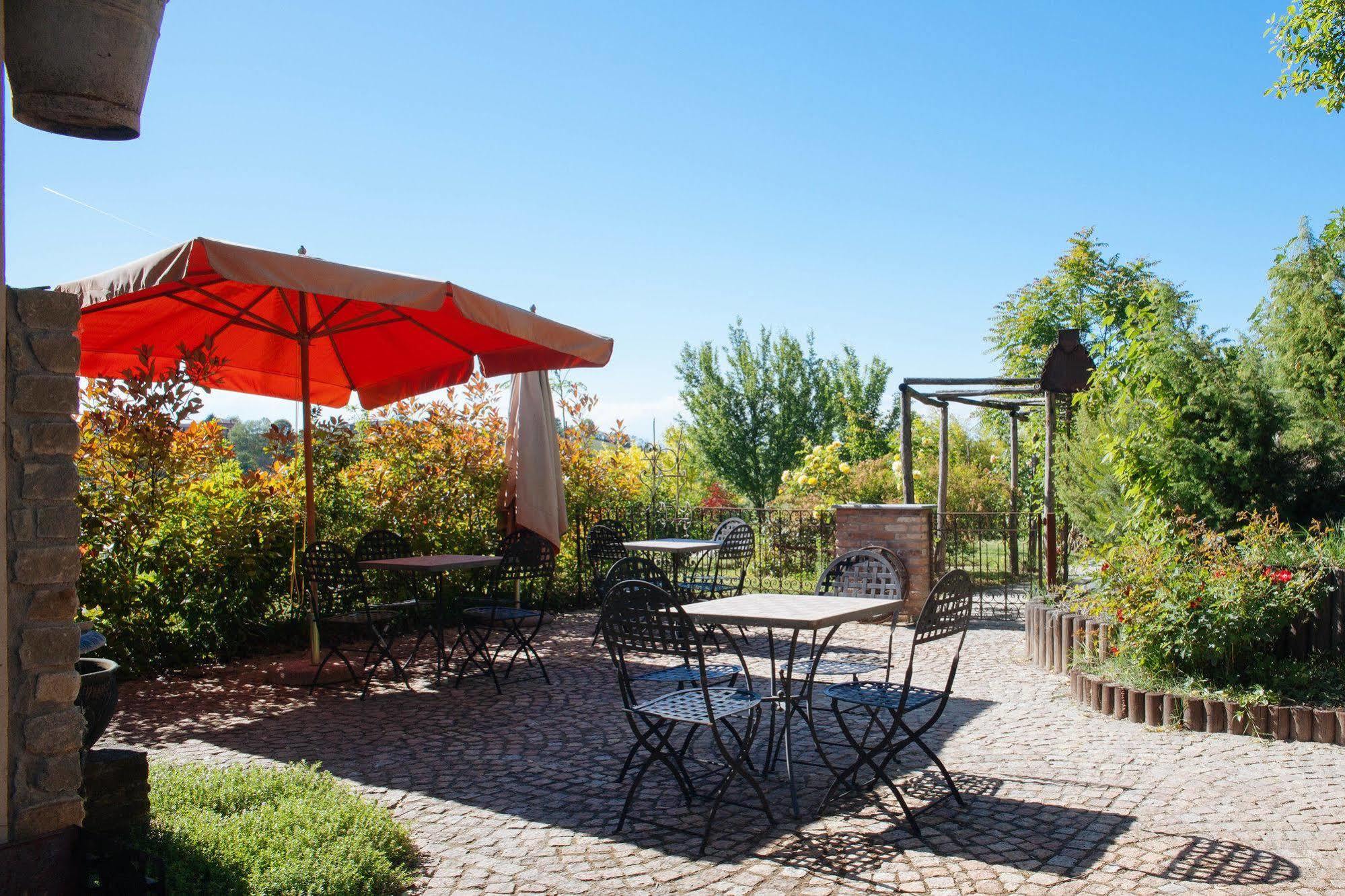 Bed & Breakfast I Grilli Castagnole delle Lanze